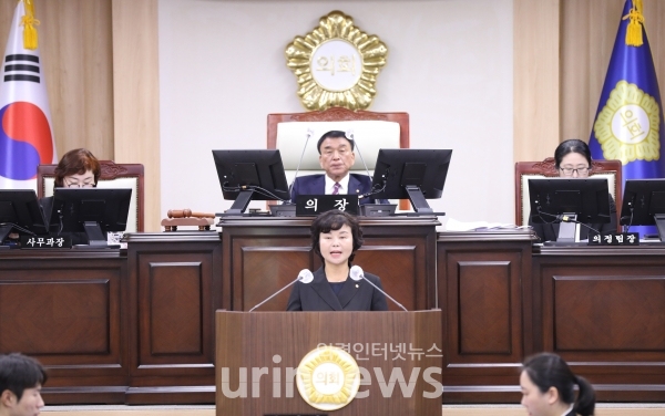 사진 제공=의령군의회, 김행연 의원이 5분 자유발언을 하는 모습.